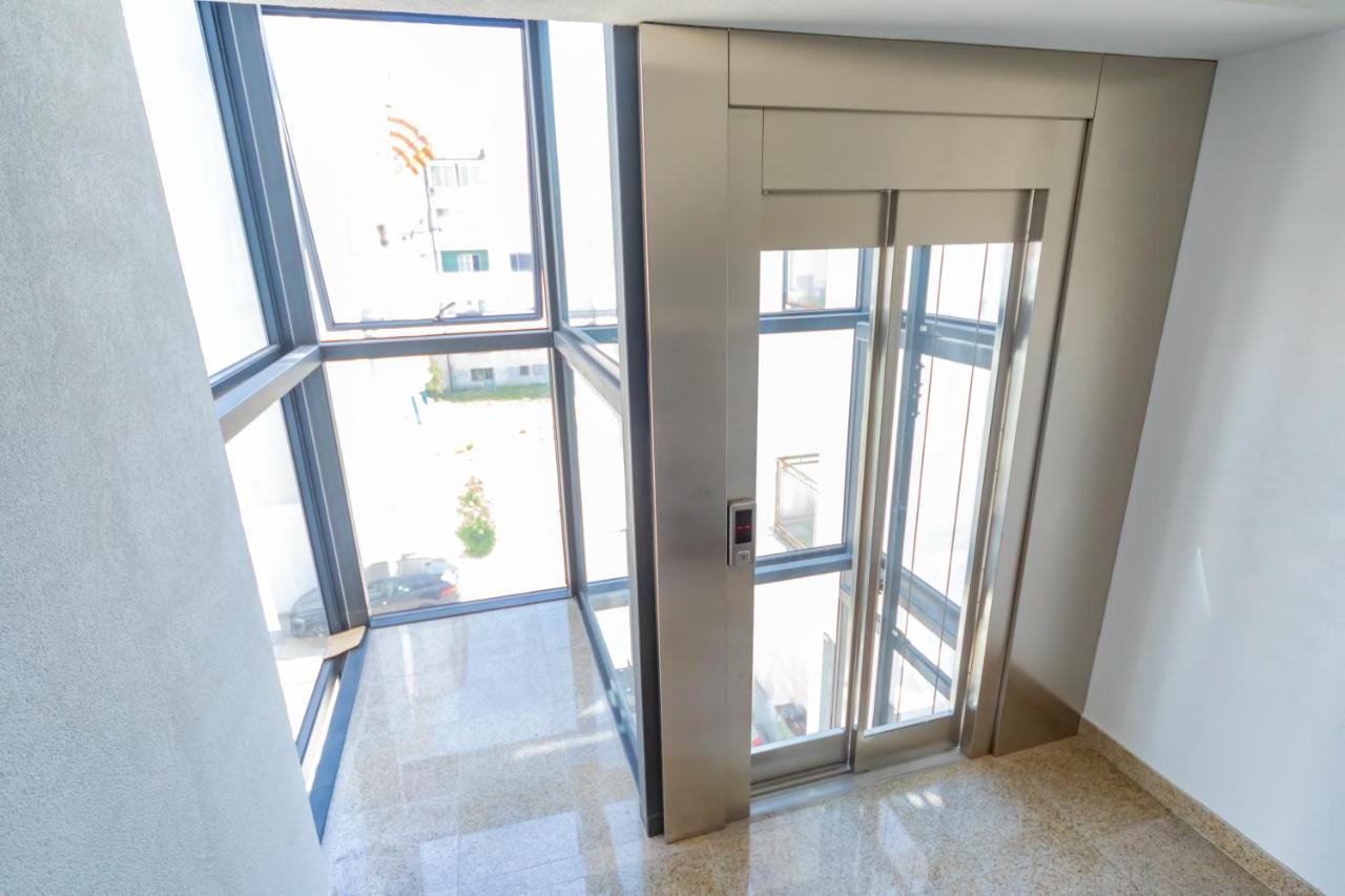 Sea&Center Lux Apartment Bar Bagian luar foto